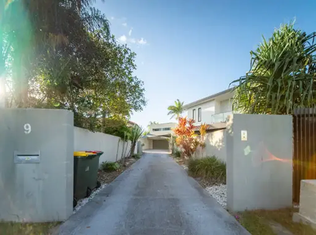 Newport 5 Bedroom 9 Sceptre Court, Newport