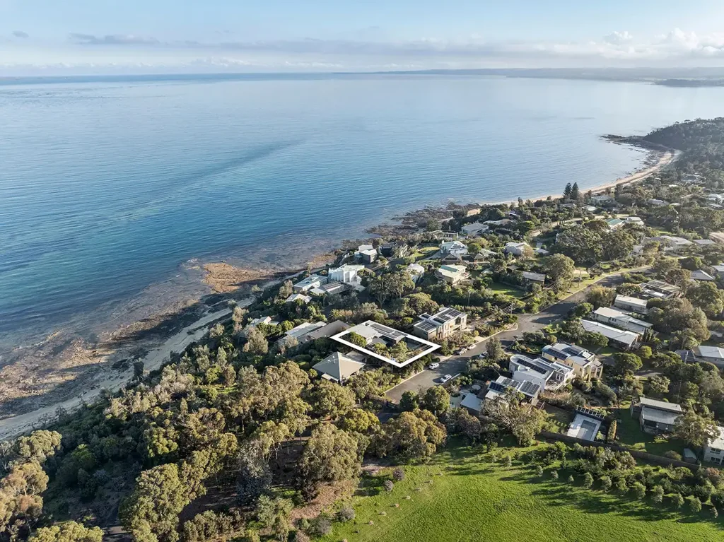 Somers 4房 Westernport 湾景致尽收眼底 Where Westernport Fills the Frame