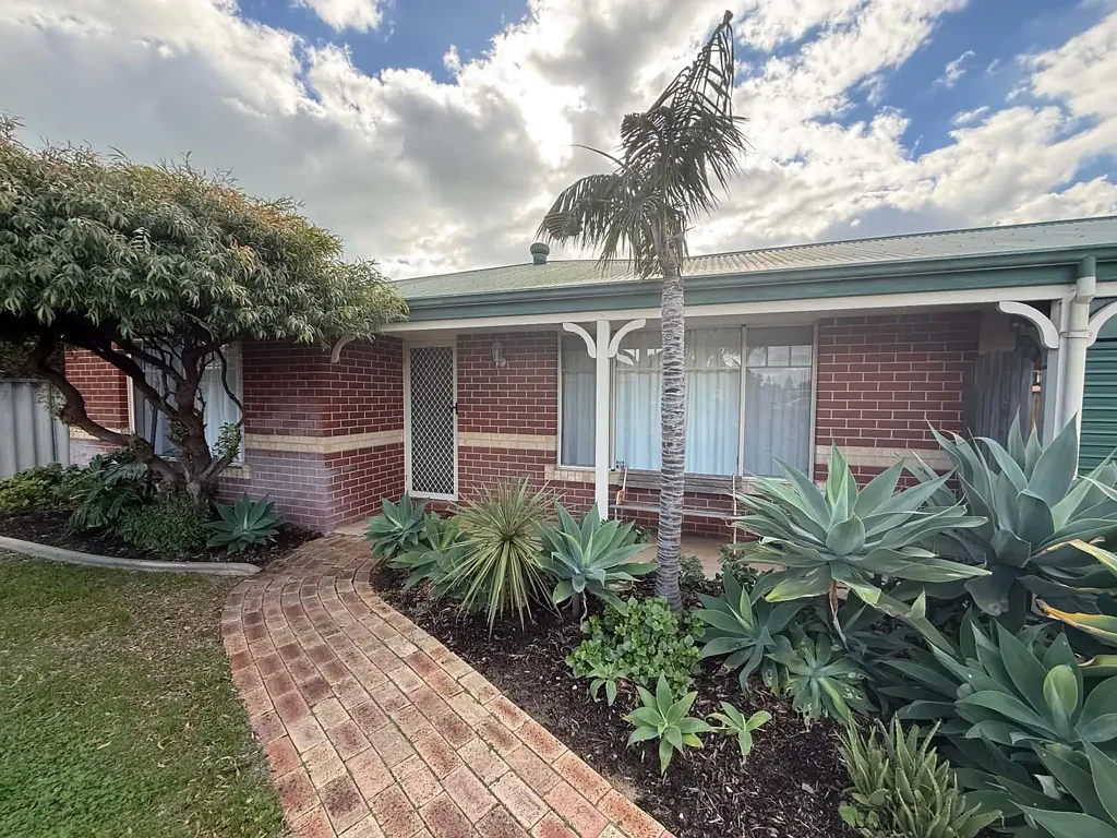 Family Home with Large Outdoor Entertaining Area