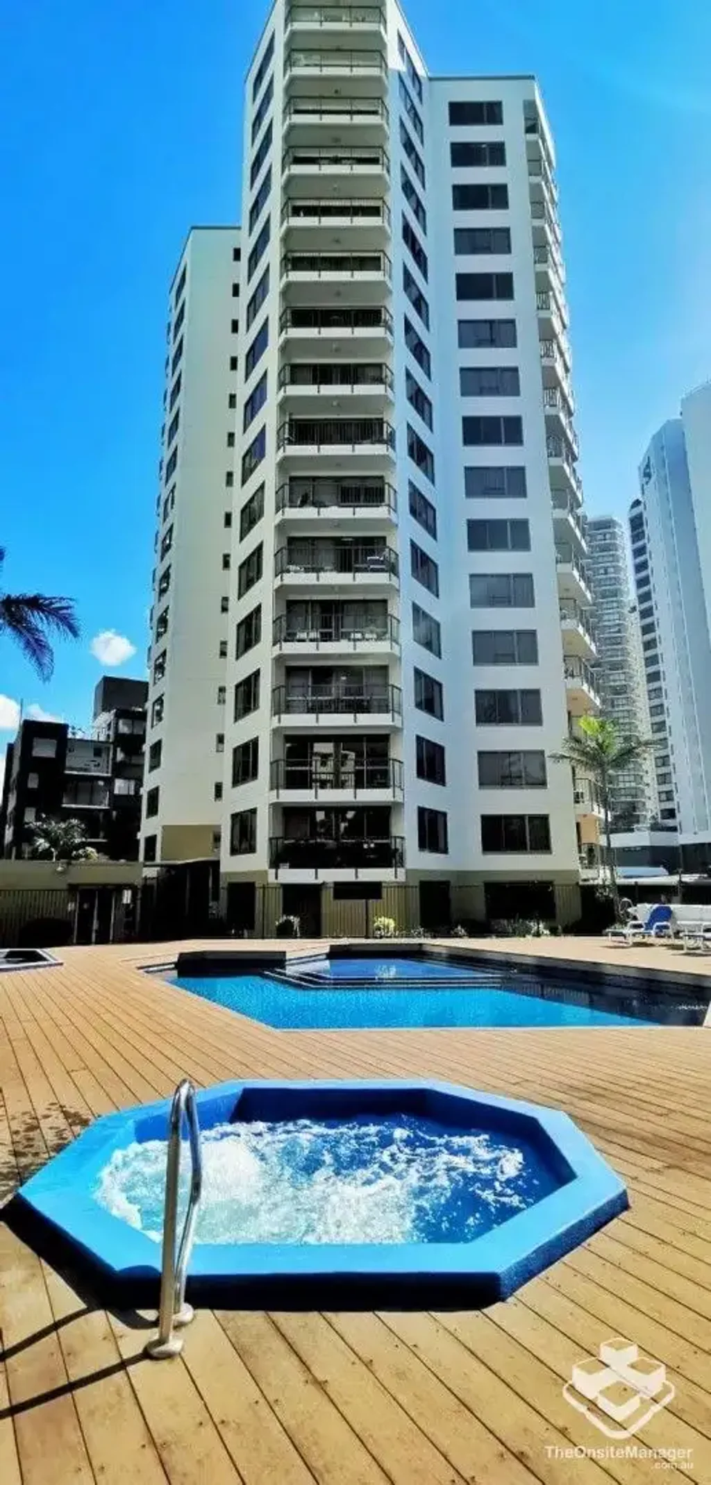 1 Bedroom Apartment Surfers Paradise