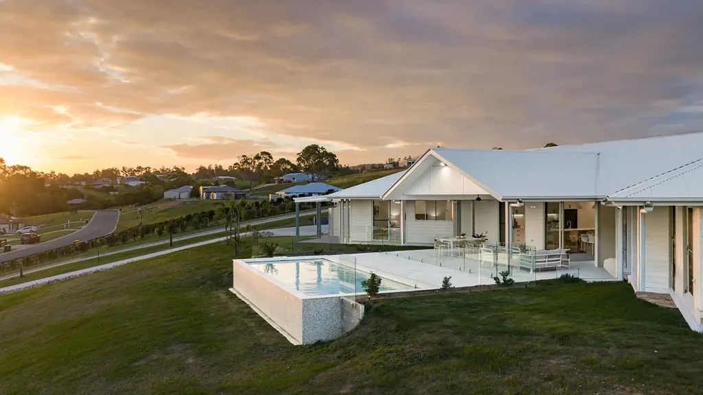 Chatsworth 5ਬੈੱਡਰੂਮ Architectural Excellence with Uninterrupted Mountain Views