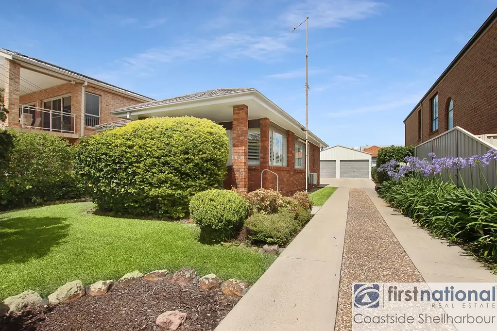 Experience the Best of Shellharbour: Rent this Charming House on 4 John Street Today!