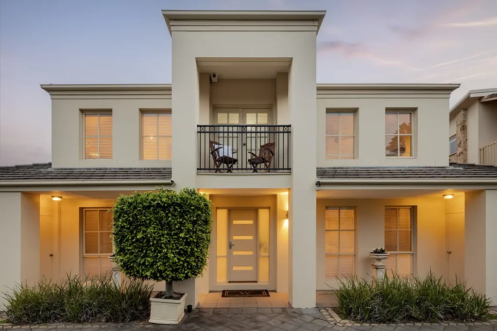 Somerton Park 5房  Sophisticated Seaside Luxury, just 100m from the Shoreline.