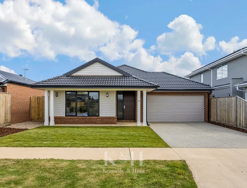 42 Hanrahan Street, Gisborne, VIC 3437, 4 ਕਮਰੇ, 2 ਬਾਥਰੂਮ, House
