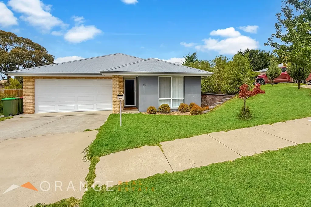 19 Glasson Drive, Orange, NSW 2800