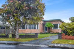 27 Summerdale Grove, Summerhill