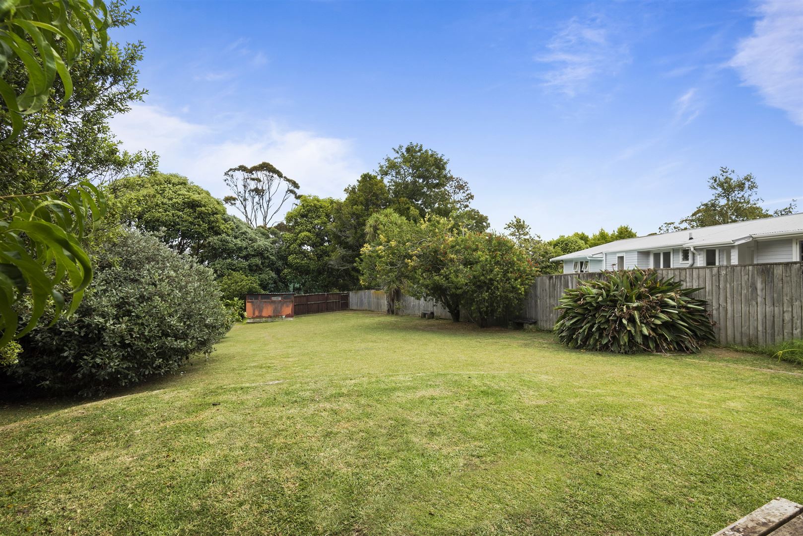 22 Trinidad Road, Sunnynook, Auckland - North Shore, 8 રૂમ, 0 બાથરૂમ