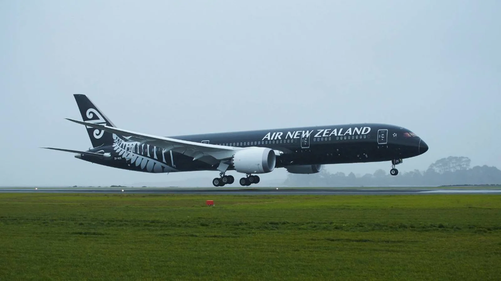 政府开始入境限流!Air NZ暂停航班预订