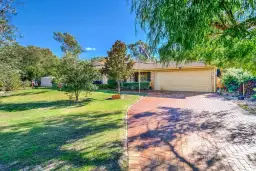 3 Little Place, Leschenault