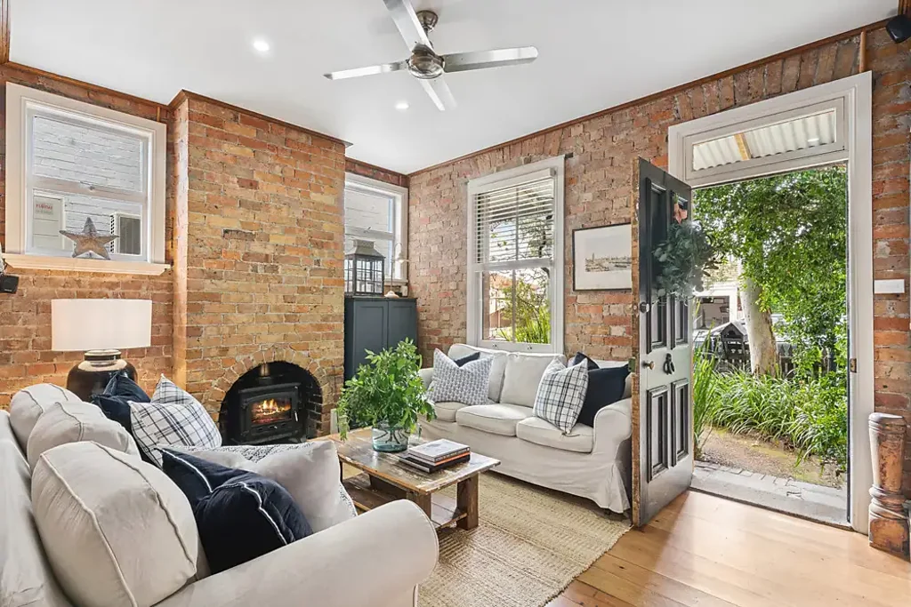 Granville 3Kwarto Charming & Versatile Semi | Spacious Garden | Loft