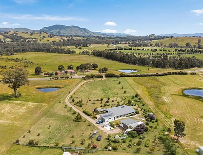 945 Howes Creek Road, Mansfield, VIC 3722, 3 कमरे, 2 बाथरूम, House