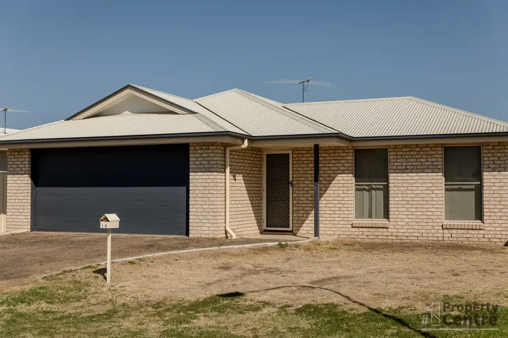 10 Barry Place, Dalby, QLD 4405