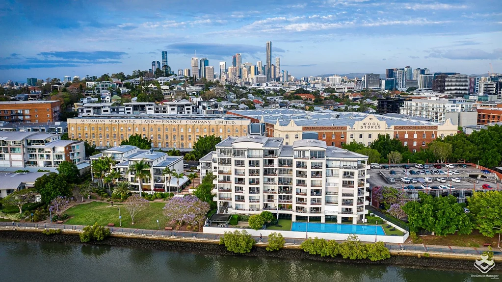 Exquisite Teneriffe River Front Apartment ? Your Dream Home Awaits!