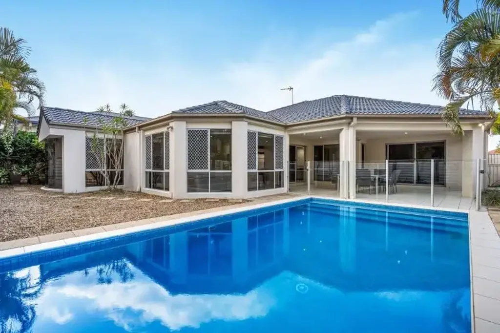 Molendinar 4部屋 OUTSTANDING FAMILY HOME - RELAXING TRANQUIL LIFESTYLE - CLOSE TO GRIFFITH UNI, HOSPITALS, G - LINK LIGHT RAIL
