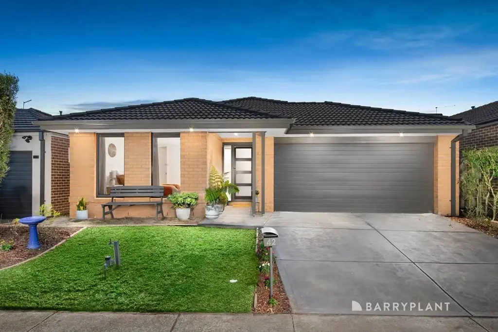 42 Dargo Crescent, Doreen, VIC 3754