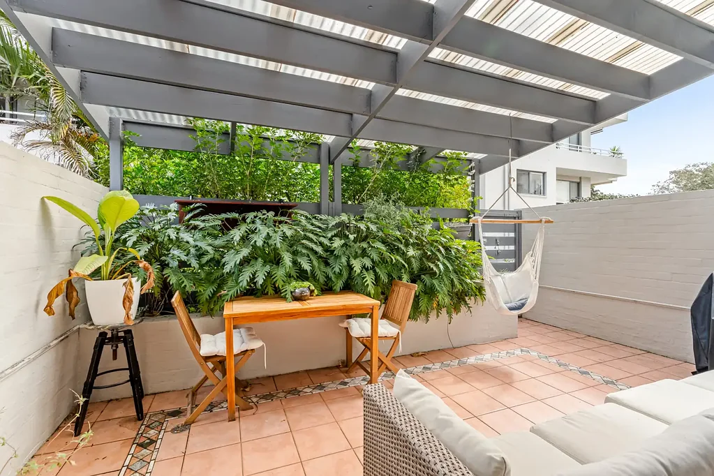 Dee Why 3બેડરૂમ Modern Townhouse with Two Courtyards - Footsteps to Dee Why Beach !!
