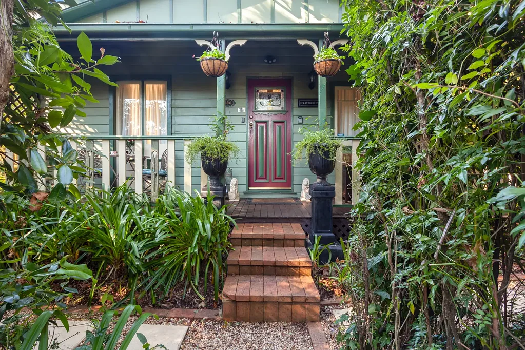 Leura 2ਬੈੱਡਰੂਮ Charming c1912 Weatherboard Cottage in the heart of Leura