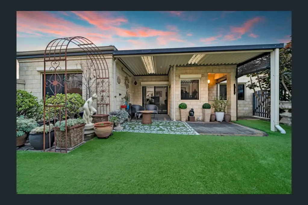 1/1 Monterey Court, Nollamara, WA 6061