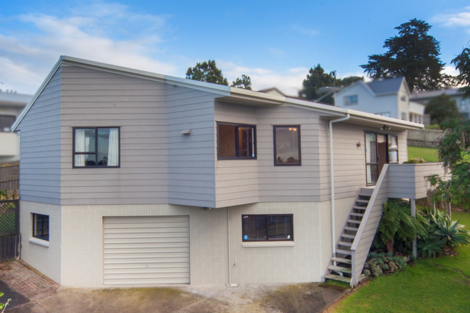 1/10 Sumich Place, West Harbour, Auckland - Waitakere, 4 Kuwarto, 0 Banyo