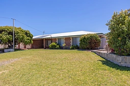 9 Elizabeth Way, Jurien Bay