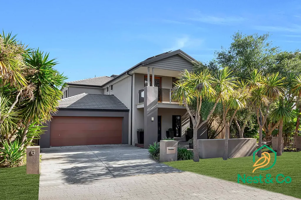 Impressive Double-Story Family Home in Prime Craigieburn Location