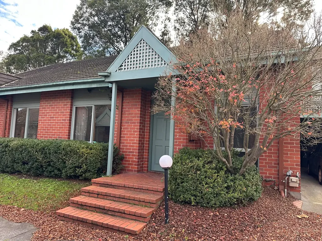 Low-Maintenance Gem with Lifestyle Allure!