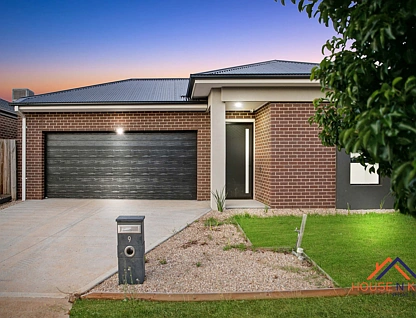 9 PEARSON PLACE, Melton South, Western Region, 3 રૂમ, 3 બાથરૂમ, House