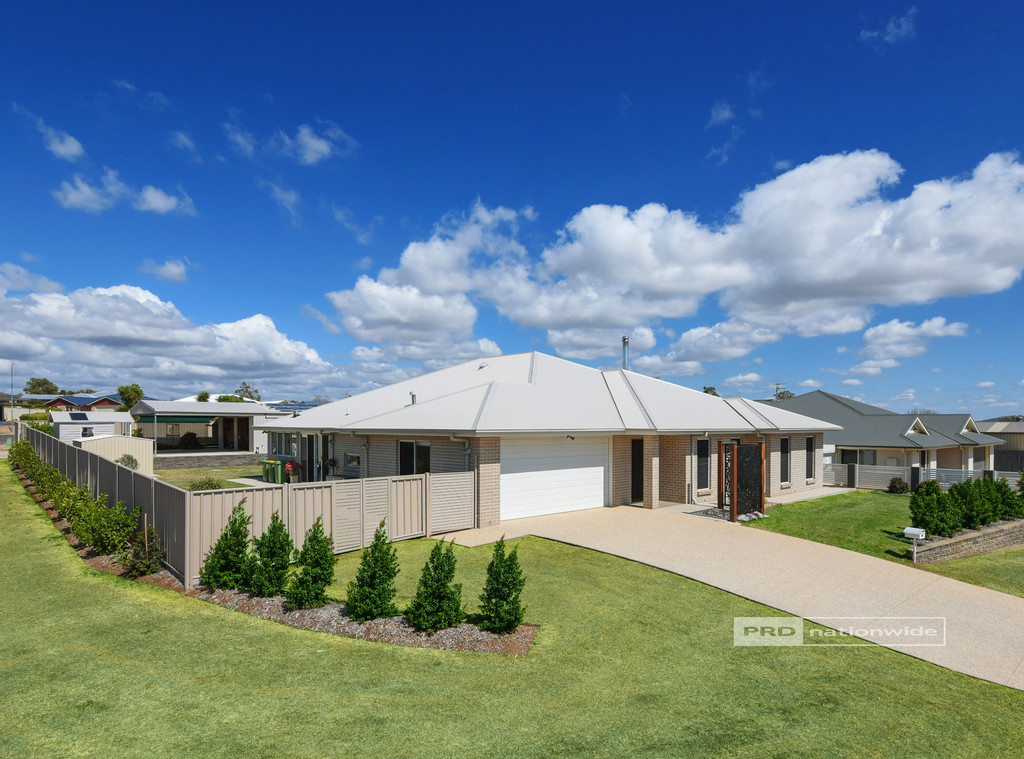 15 TENNYSON CT, WESTBROOK QLD 4350, 0 rūma, 0 rūma horoi, House