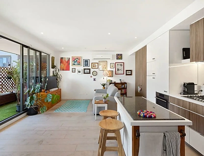 207/130 Errol Street, North Melbourne, Melbourne CBD, 2 침실, 2 욕실, Apartment