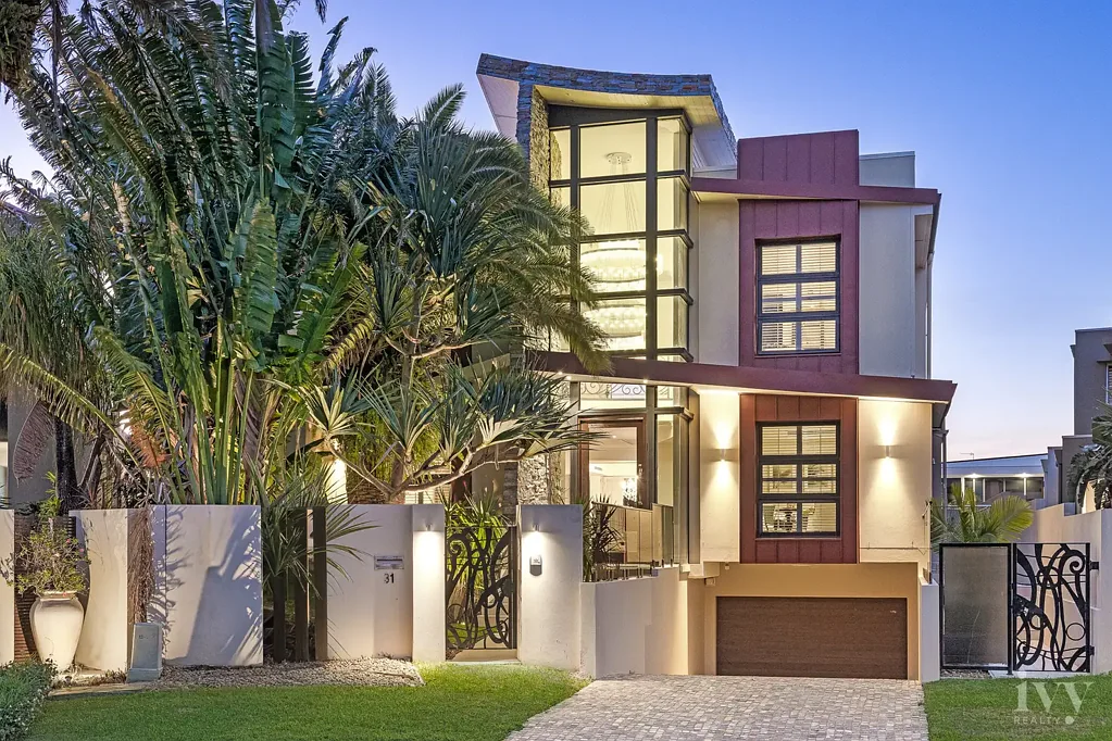 Paradise Point 5 Slaapkamer Architectural Luxury with 28m Waterfront and Bridge-Free Ocean Access