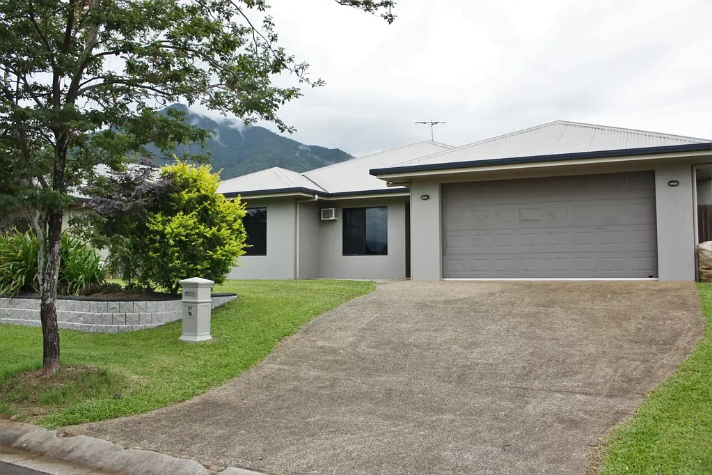 Great Family Home!!