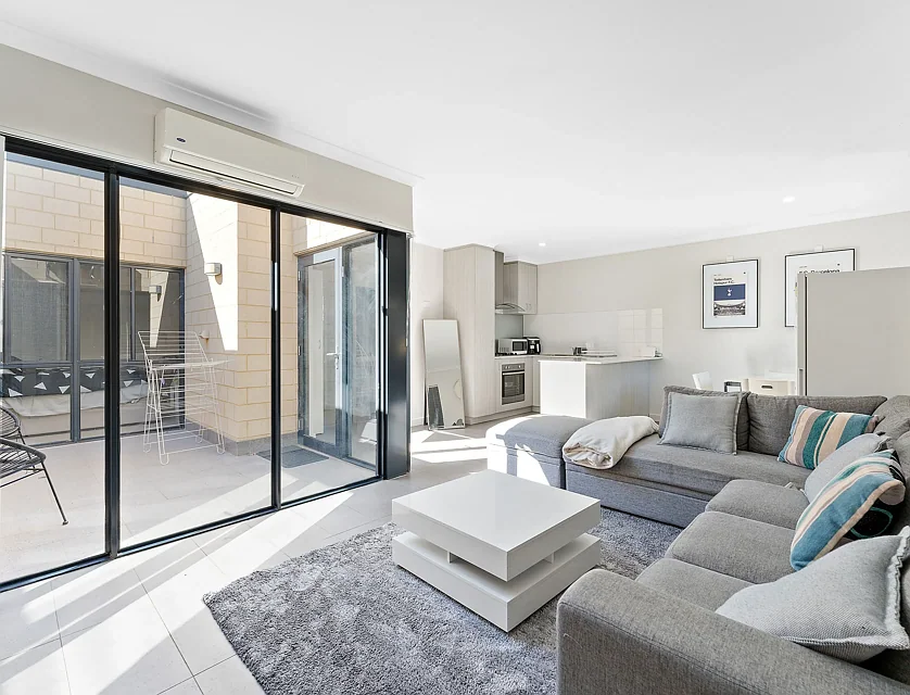 11/143 Morrison Road, Midland, Swan, 2部屋, 2バスルーム, House