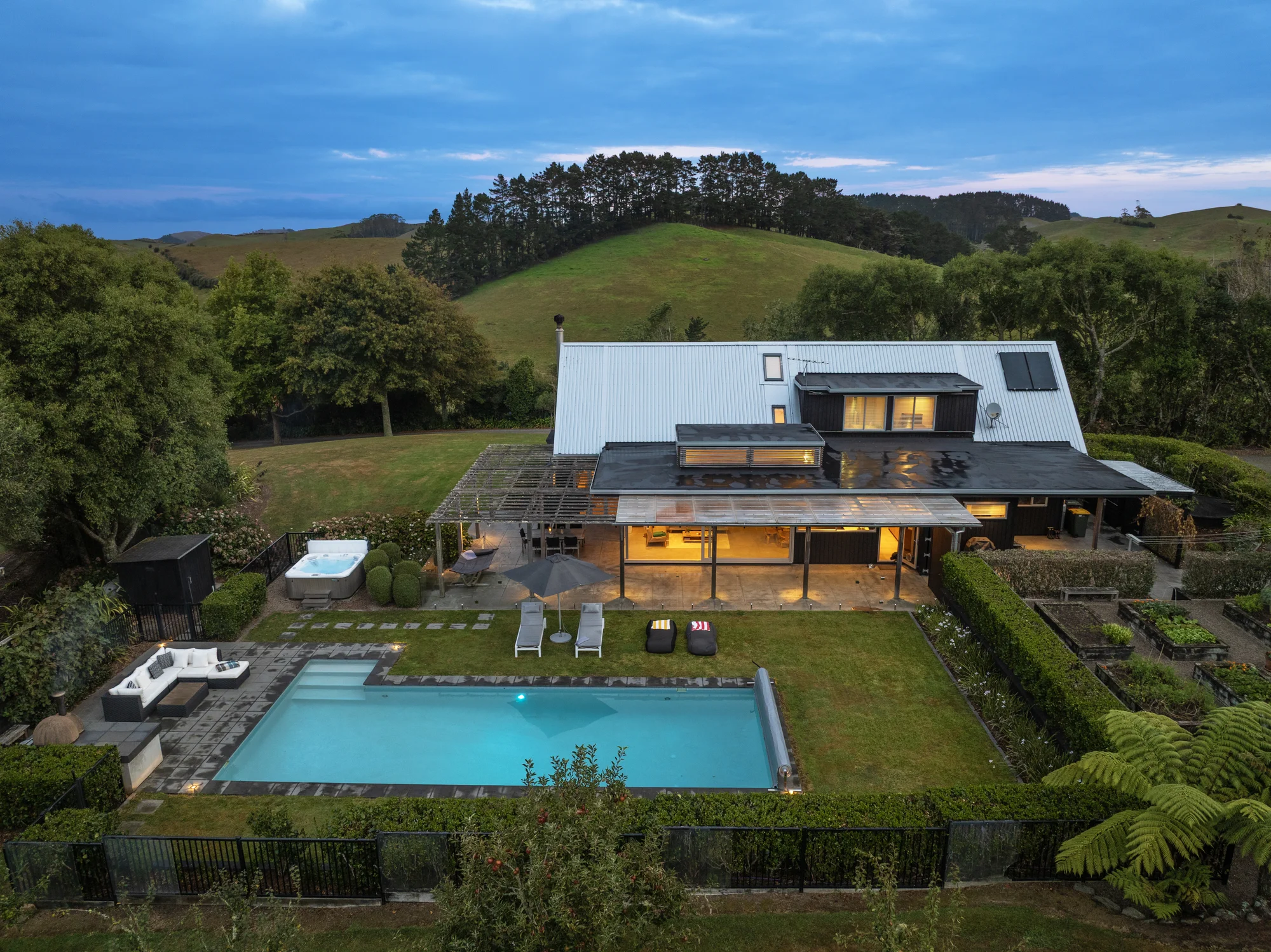 Ararimu Elegant Living. Elite Equestrian. Exceptional Land