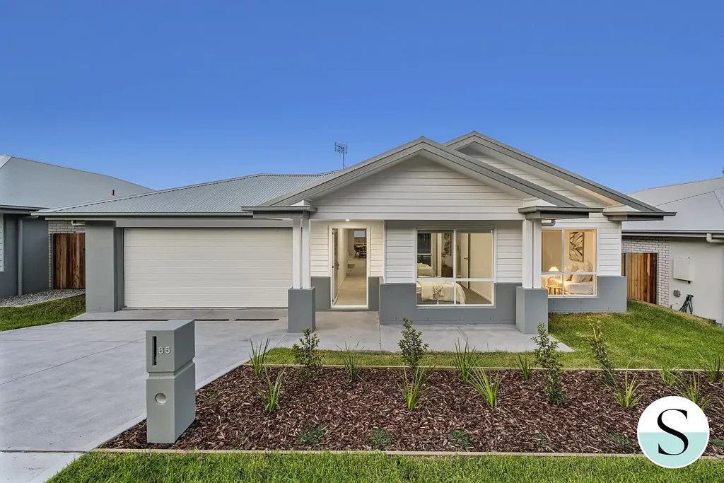 Brand New Lakeside Living in Crangan Bay