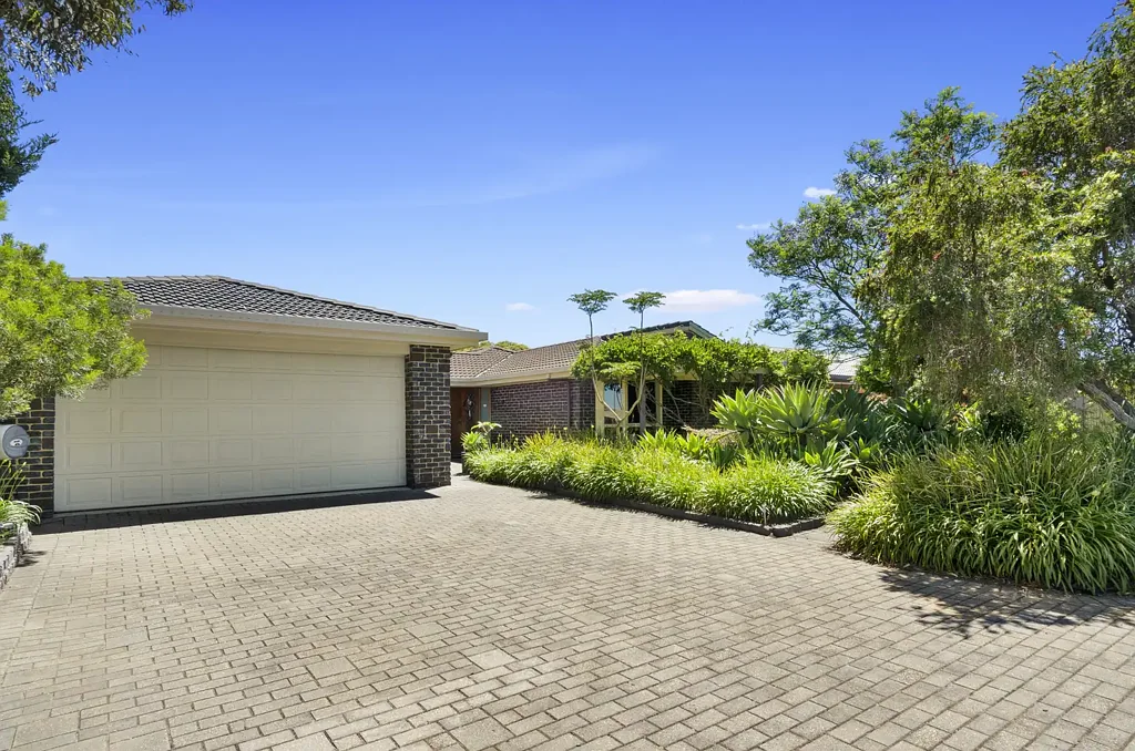 Executive Family Living with Exceptional Entertaining & Home Office Flexibility