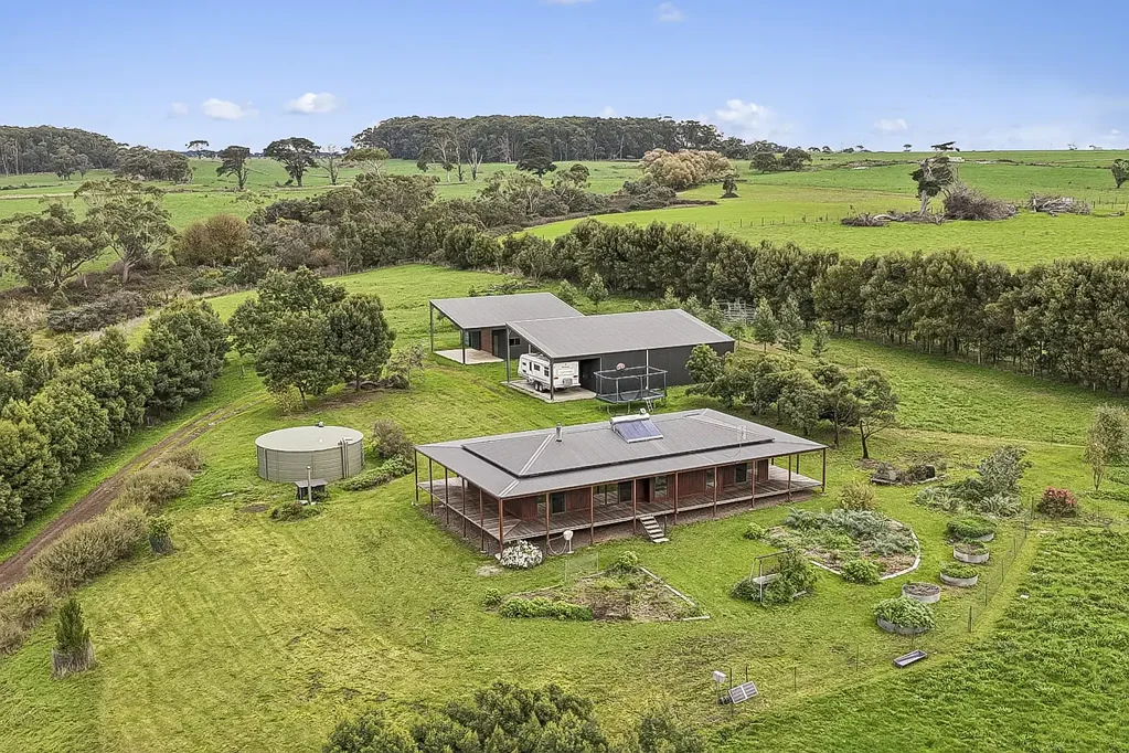 Timboon "Eco Acres" Sustainable Lifestyle Meets Rural Serenity