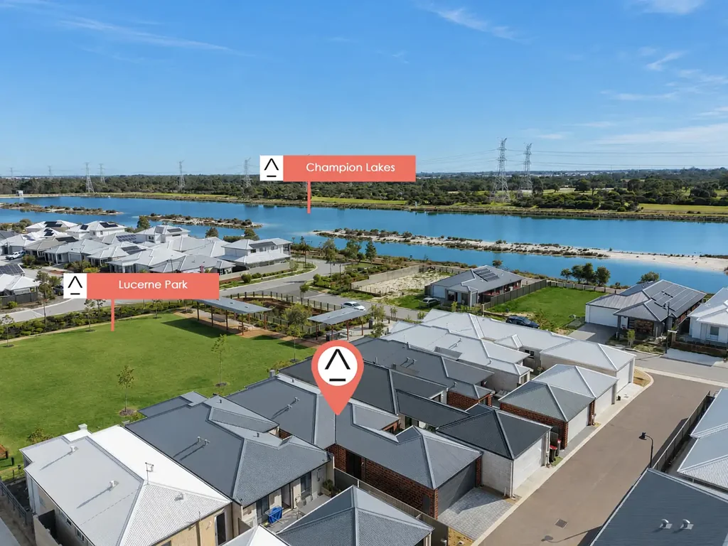 Champion Lakes 3房  BRAND NEW! Park Front Living in the Heart of Champion Lakes