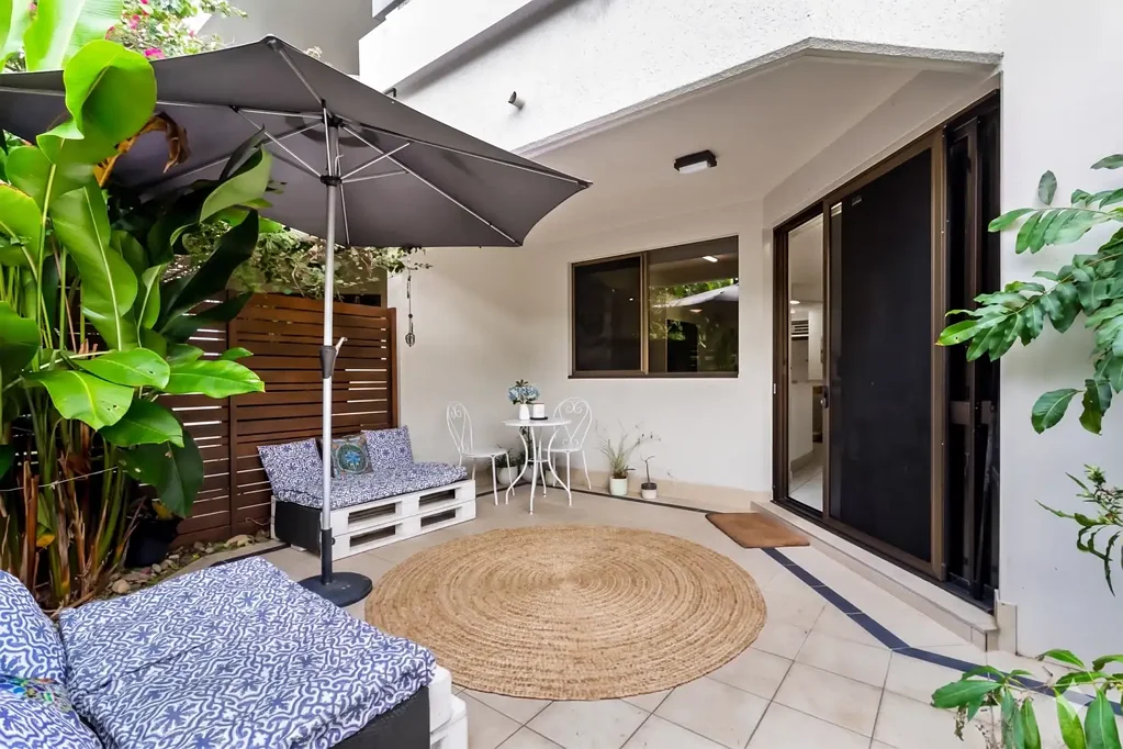Clifton Beach 2બેડરૂમ A RARE GEM | GROUND FLOOR & PRIVATE | CLOSE TO BEACH