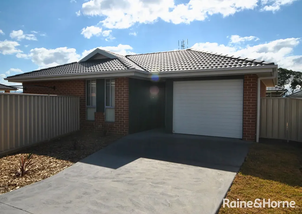 Modern & Low-Maintenance Living in Worrigee