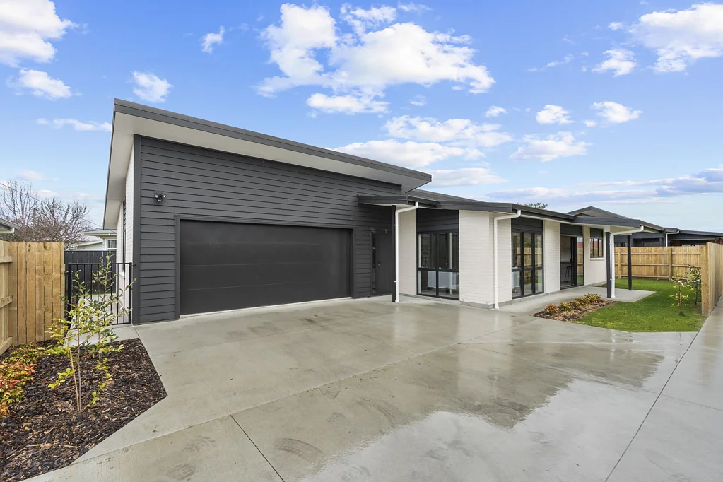 Masterton 3房  Brand New Easy Living! BEO $699,500