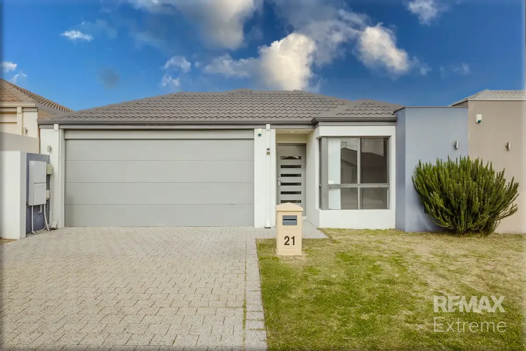 21 Vignerons Loop, Hocking, WA 6065