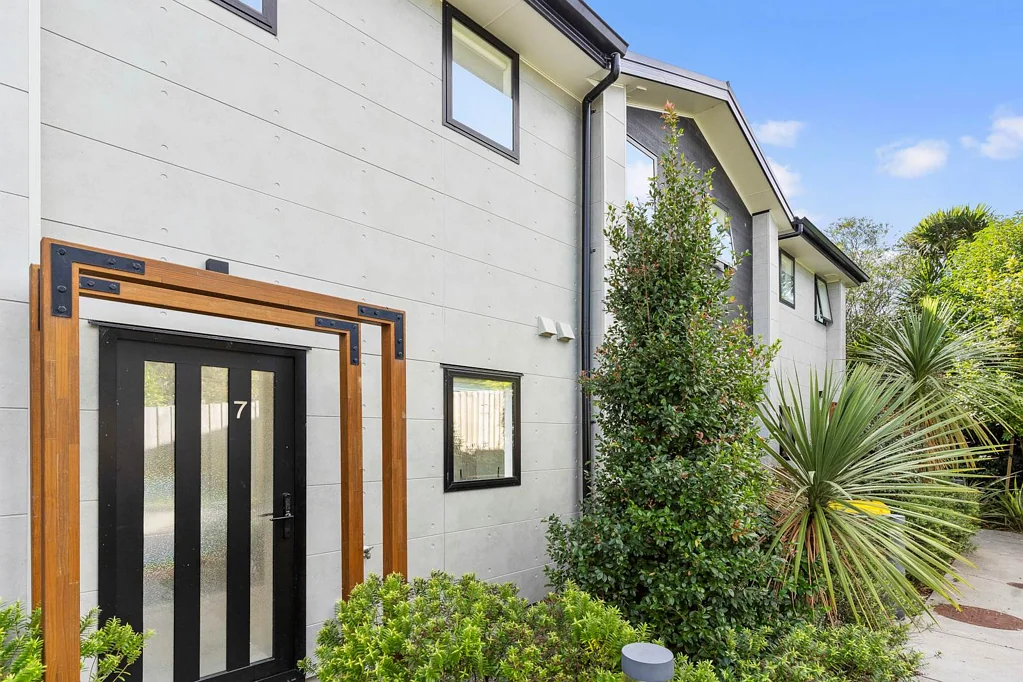 7/102 Millbrook Road, Sunnyvale, Waitakere City, Auckland