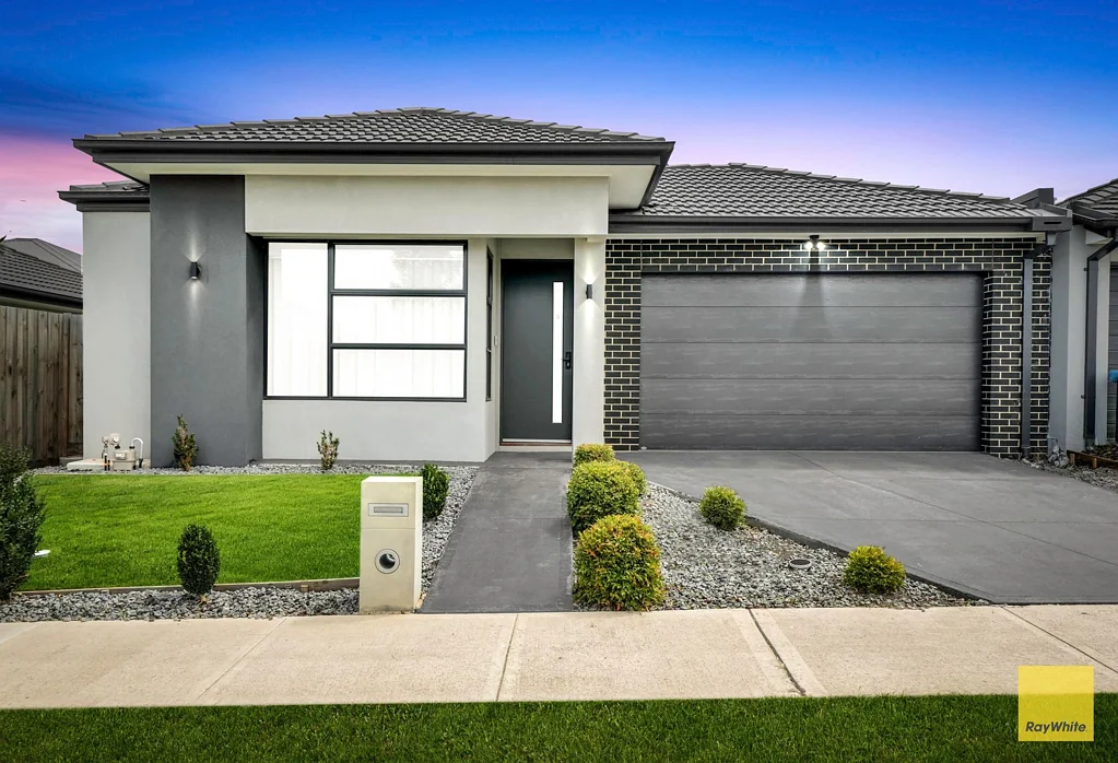 3 Gleeson Way, Deanside, VIC 3336