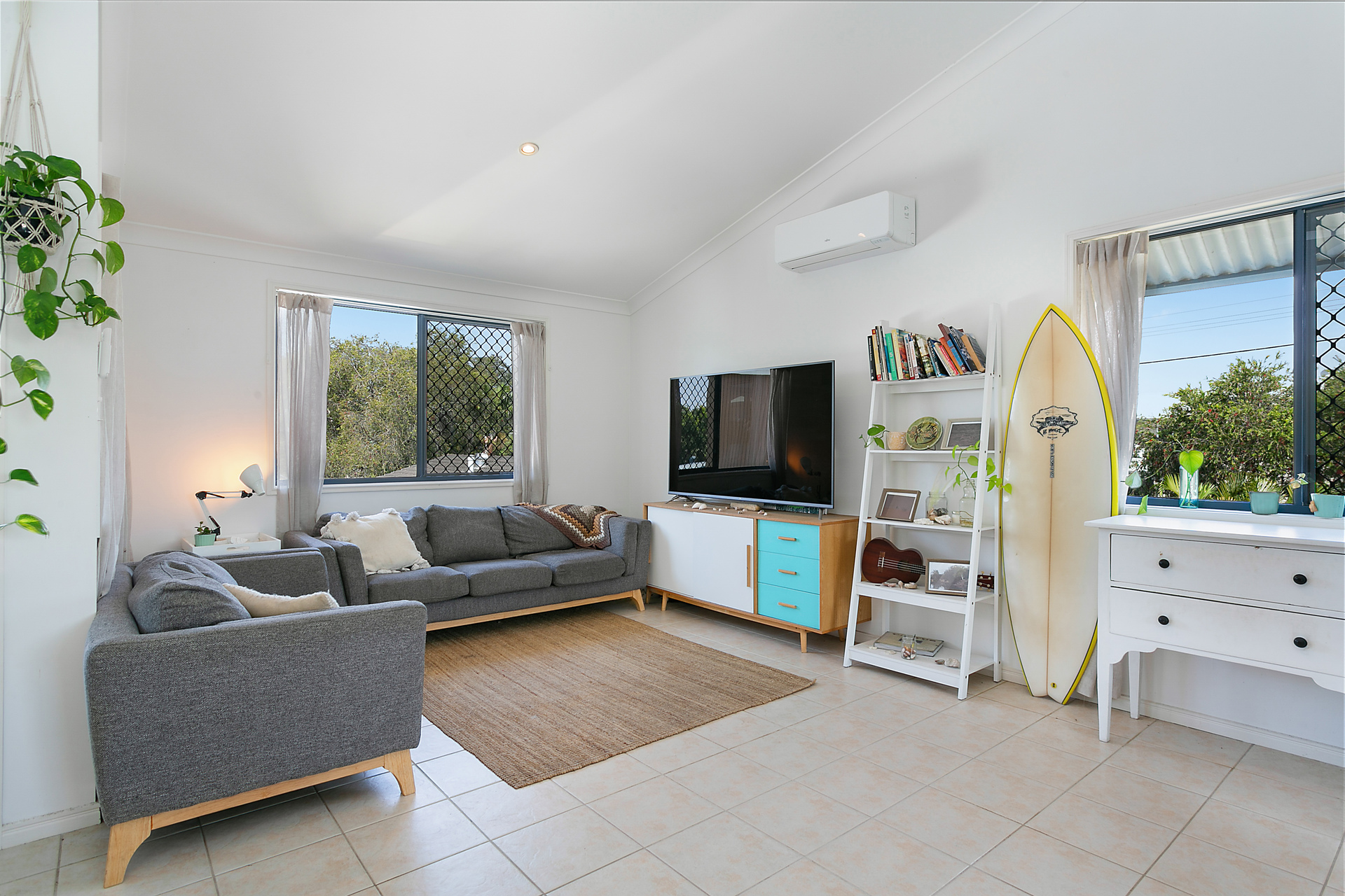 UNIT 2 32 LEYTE AV, PALM BEACH QLD 4221, 0 habitaciones, 0 baños, House