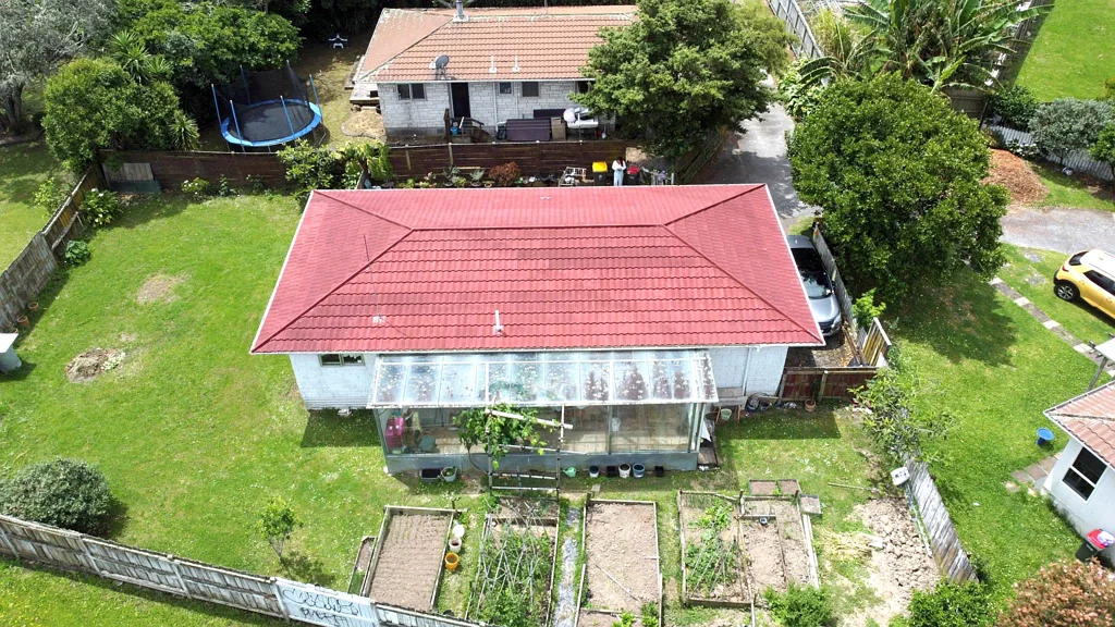 Pakuranga 2 Bedroom Stand-Alone & Under $700k!