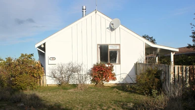Cromwell地区两套政府公房被闲置，新西兰社会住房部长要求公屋署跟进调查