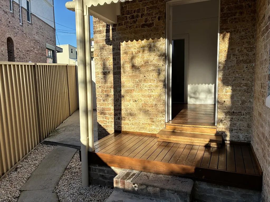 Charming 2-Bedroom in Central Lewisham Locale