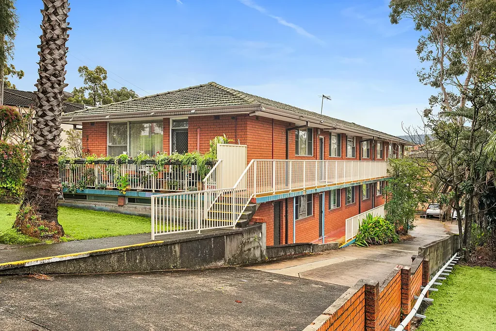 Mangerton 2 Bedroom Classic Charm in Leafy Mangerton