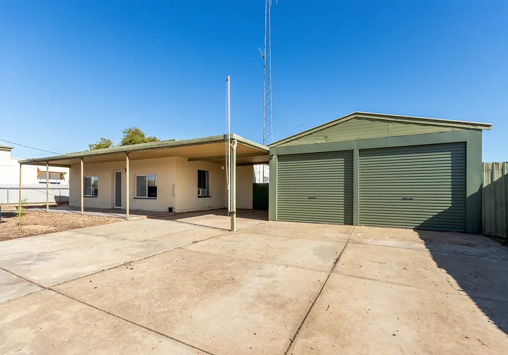 8 Cornish Tce, Wallaroo, SA 5556