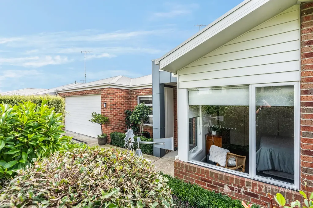 Leopold 4房  Family Comfort with an Entertainer's Backyard You'll Love